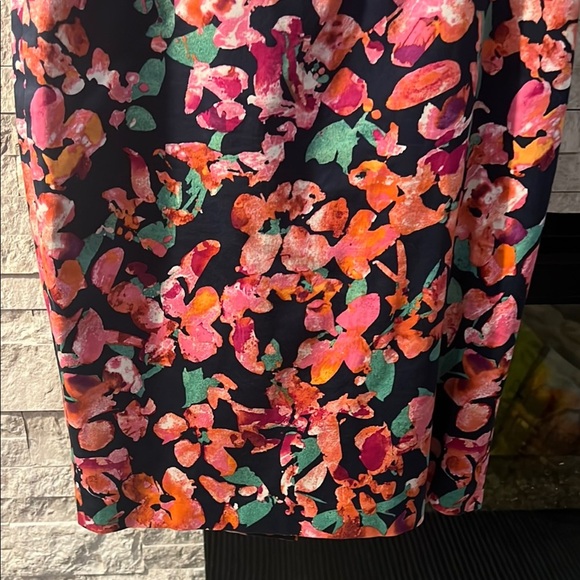 Ann Taylor Navy Pink floral print Skirt size 8 - Picture 6 of 12